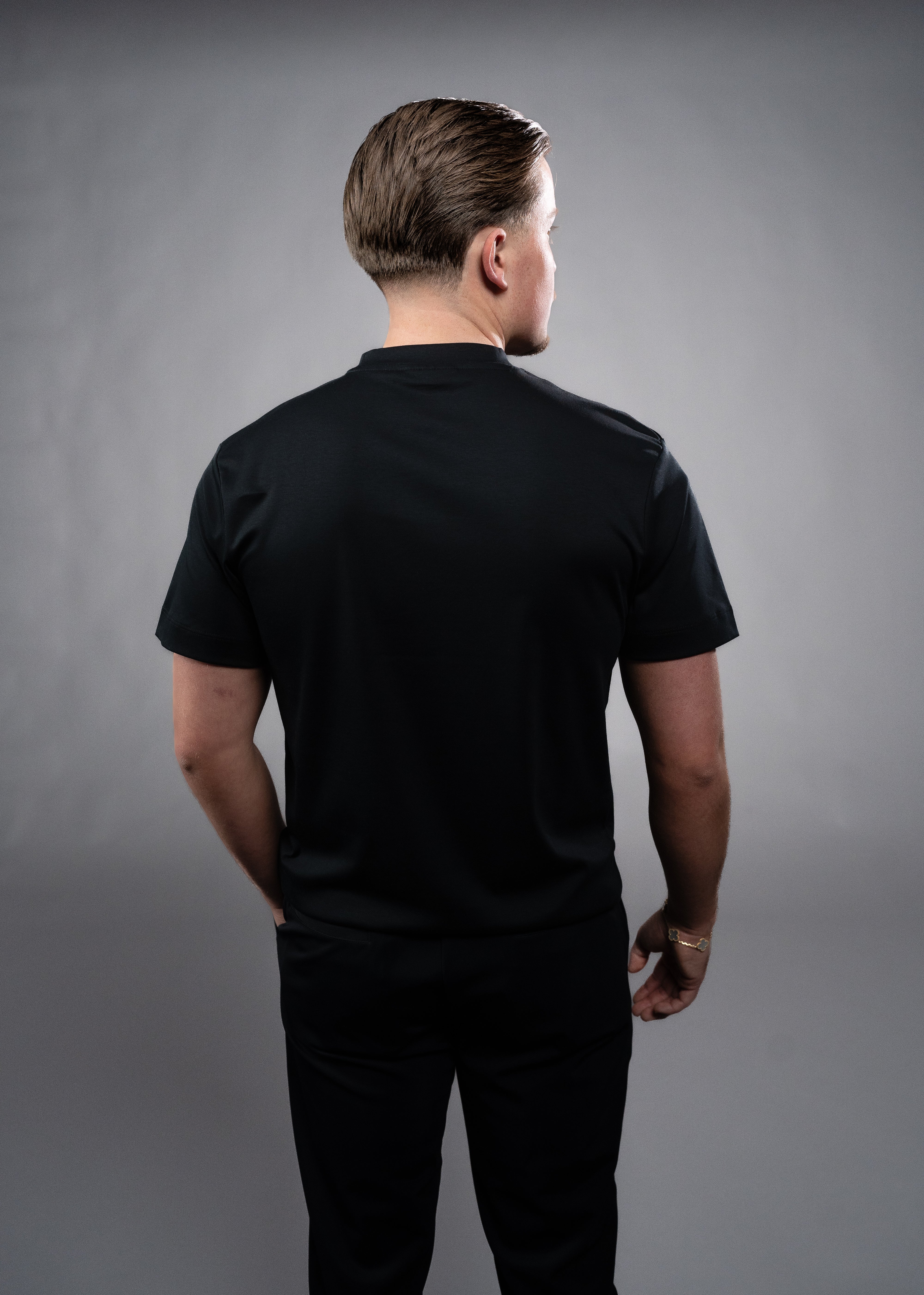 ONYX BLACK  T-SHIRT